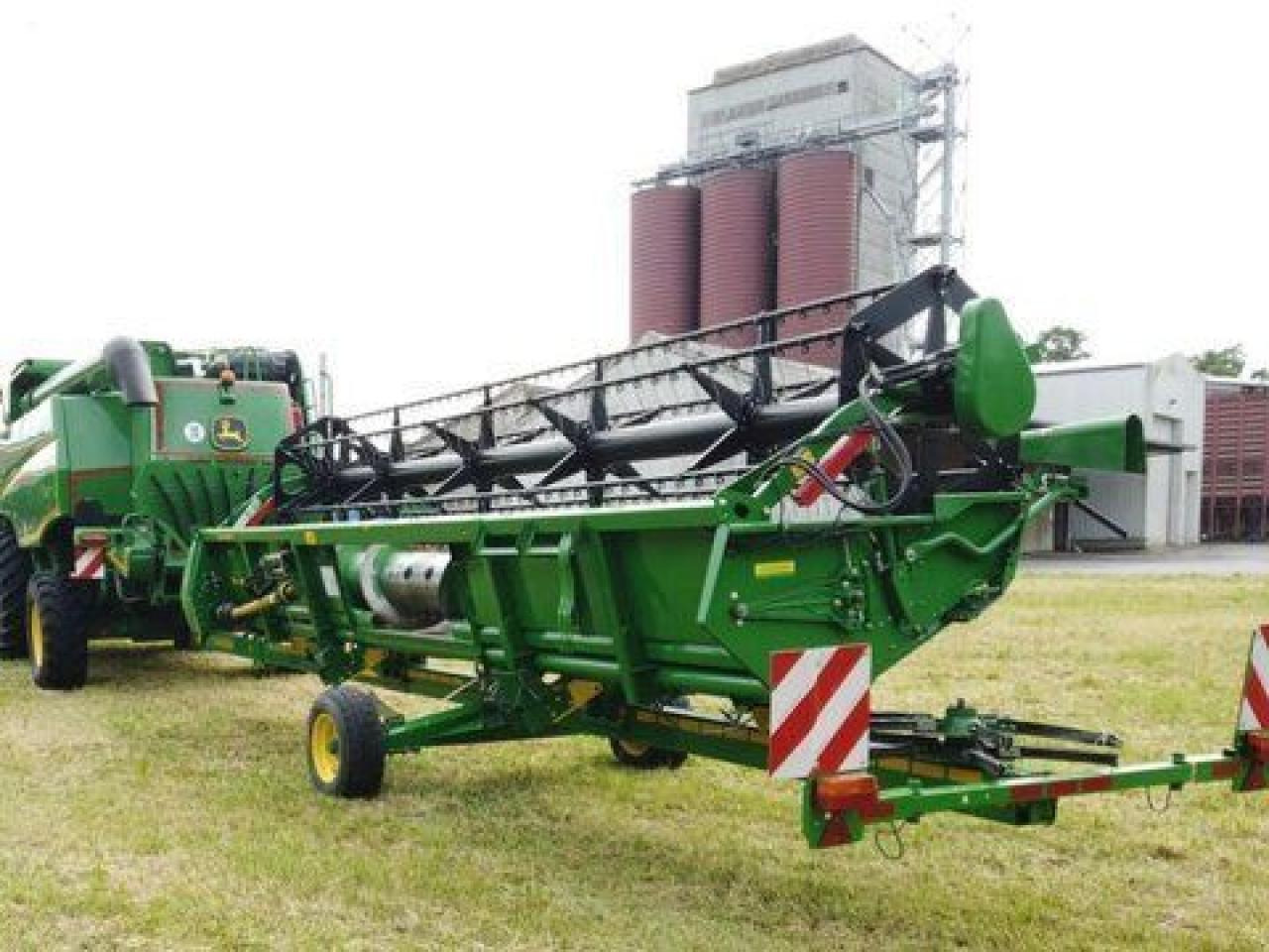 John Deere mähdrescher t 550 i - Kombain: pilt 4 John Deere mähdrescher t 550 i - Kombain: pilt 4