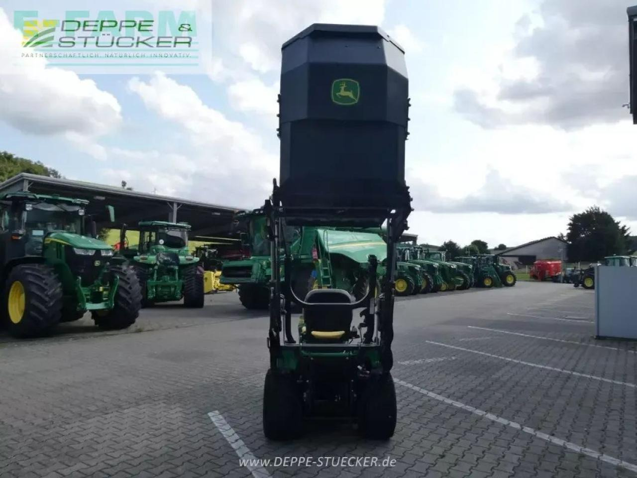 John Deere x950r hochentleerung - Traktor: pilt 3 John Deere x950r hochentleerung - Traktor: pilt 3