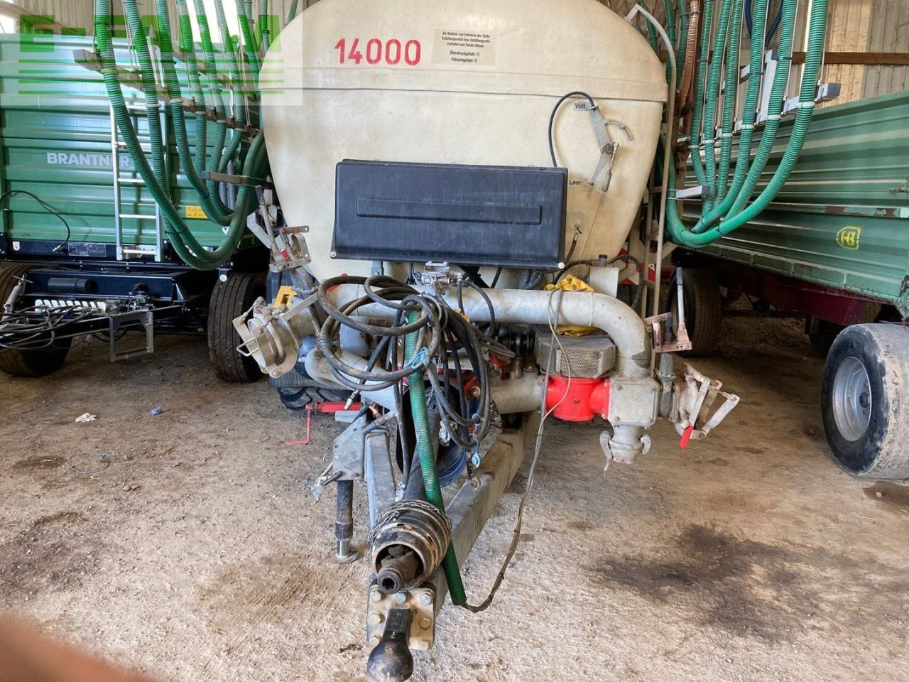 K 14 PUL 14m3 mit 15m Schleppschlauch - Väetamisseadmed: pilt 4 K 14 PUL 14m3 mit 15m Schleppschlauch - Väetamisseadmed: pilt 4