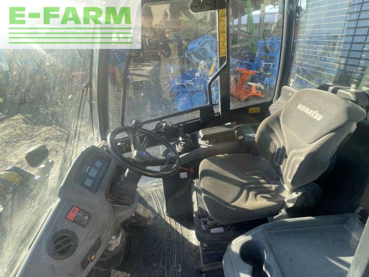 Miniekskavaator Komatsu wa 80m-7: pilt 21