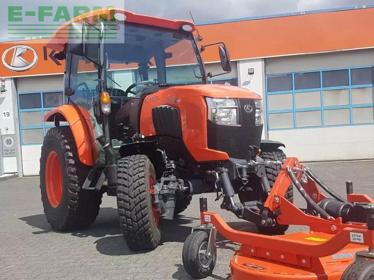 Kubota l2-552 - Traktor: pilt 4 Kubota l2-552 - Traktor: pilt 4
