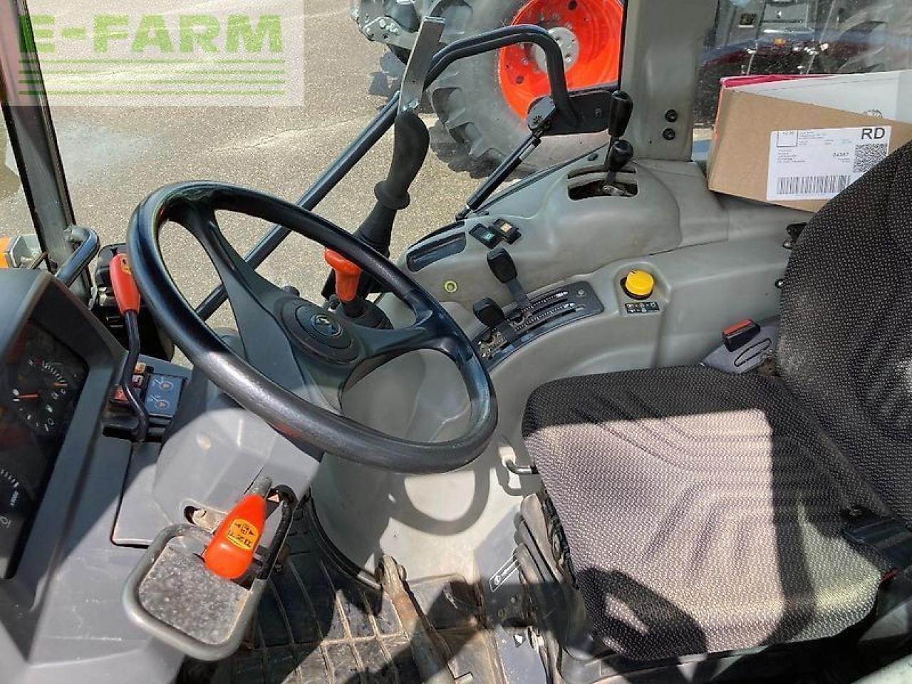Kubota m7040 - Traktor: pilt 3 Kubota m7040 - Traktor: pilt 3