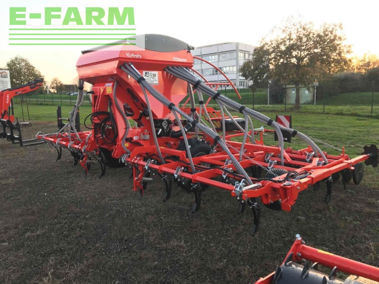 Kubota semoir à grains td1601f kubota - Täppiskülvimasin: pilt 2 Kubota semoir à grains td1601f kubota - Täppiskülvimasin: pilt 2