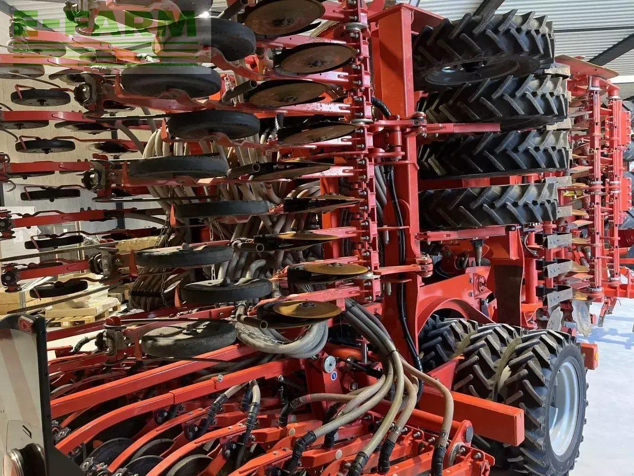 Kuhn espro 6000 rc mix - Kombain-külvimasin: pilt 4 Kuhn espro 6000 rc mix - Kombain-külvimasin: pilt 4