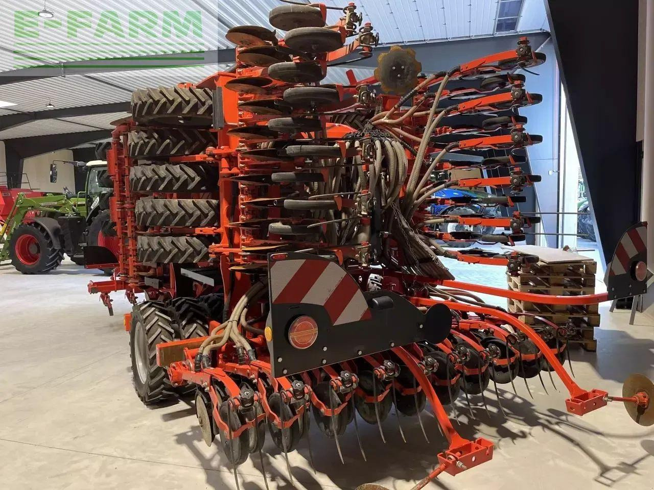 Kuhn espro 6000 rc mix - Kombain-külvimasin: pilt 3 Kuhn espro 6000 rc mix - Kombain-külvimasin: pilt 3
