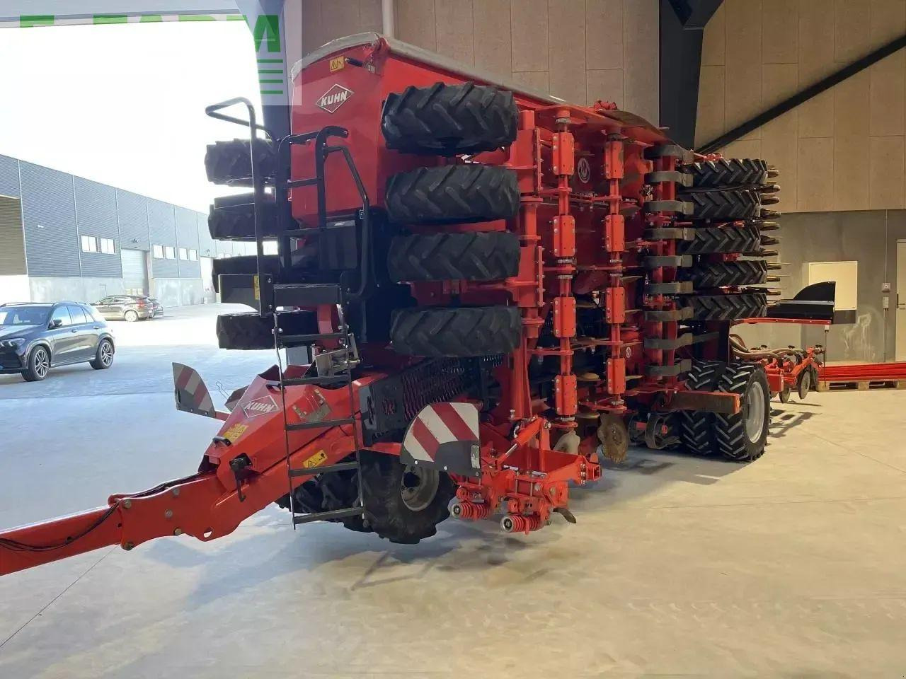 Kuhn espro 6000 rc mix - Kombain-külvimasin: pilt 2 Kuhn espro 6000 rc mix - Kombain-külvimasin: pilt 2
