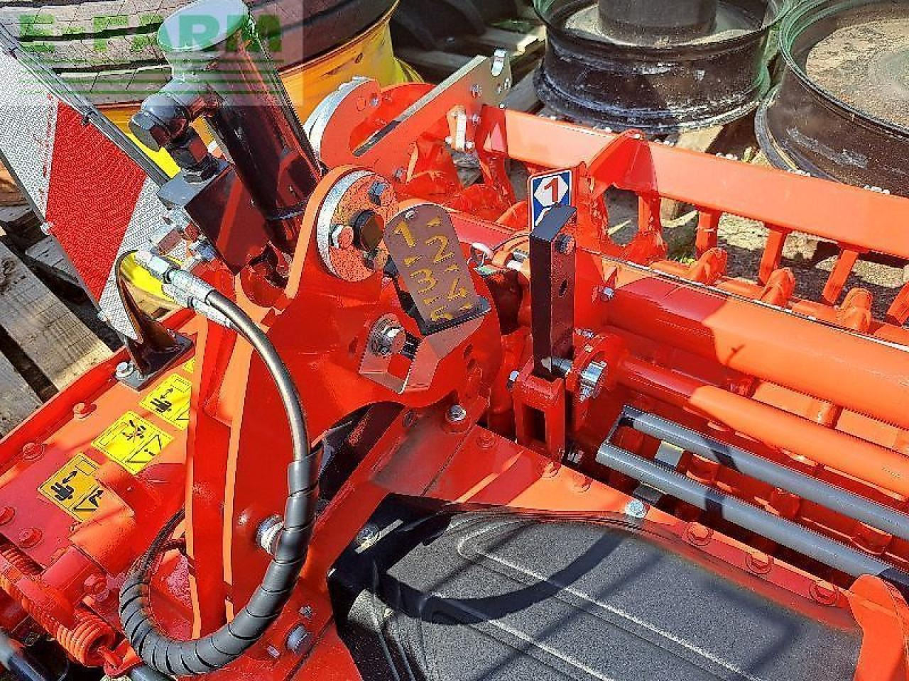 Kuhn hr3030 - Maaharimisseadmed: pilt 4 Kuhn hr3030 - Maaharimisseadmed: pilt 4