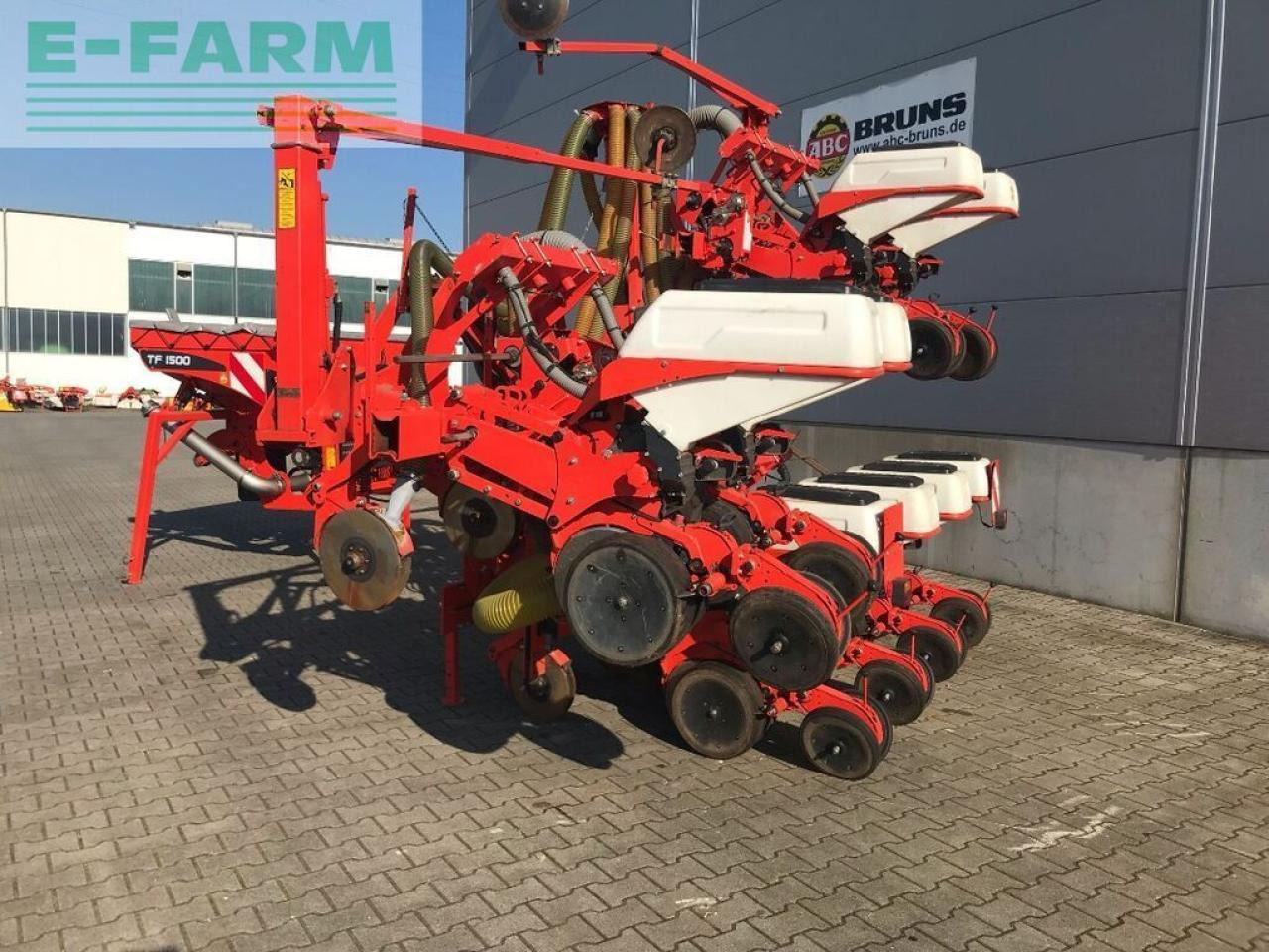 Kuhn maxima 2 - Täppiskülvimasin: pilt 3 Kuhn maxima 2 - Täppiskülvimasin: pilt 3