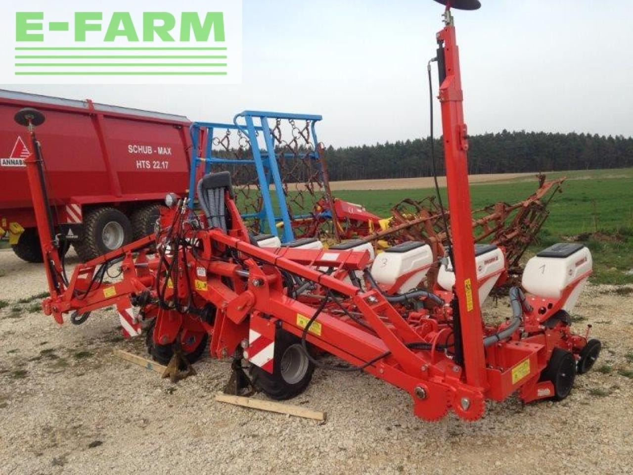 Kuhn maxxima 8 rt - Täppiskülvimasin: pilt 1 Kuhn maxxima 8 rt - Täppiskülvimasin: pilt 1