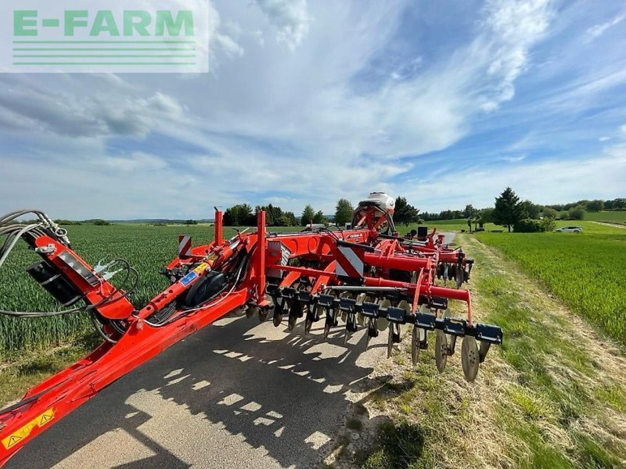 Kuhn performer 5000 - Kombain-külvimasin: pilt 1 Kuhn performer 5000 - Kombain-külvimasin: pilt 1