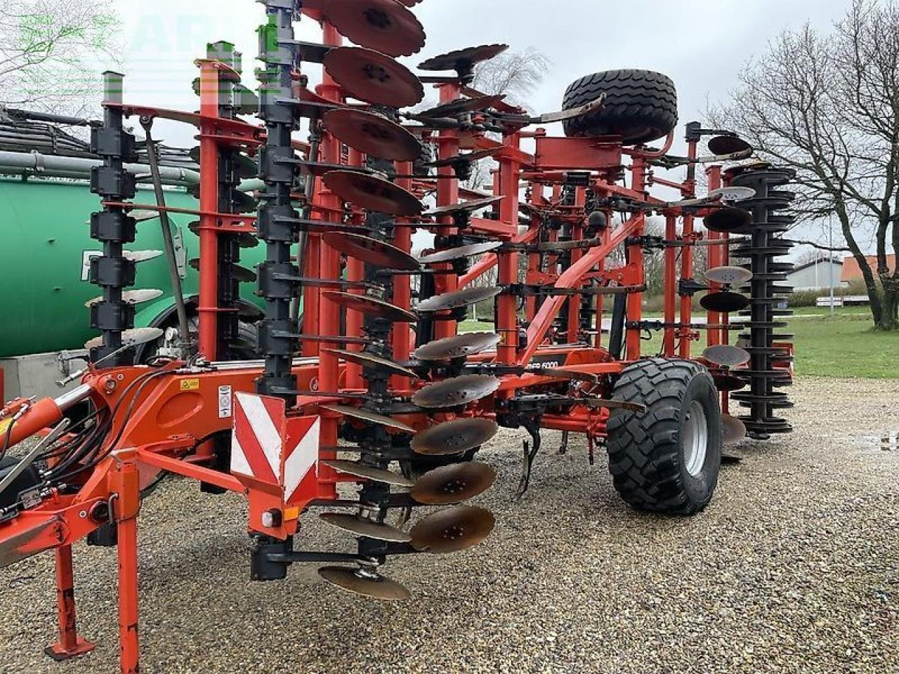 Kuhn performer 6000 - Kombain-külvimasin: pilt 1 Kuhn performer 6000 - Kombain-külvimasin: pilt 1