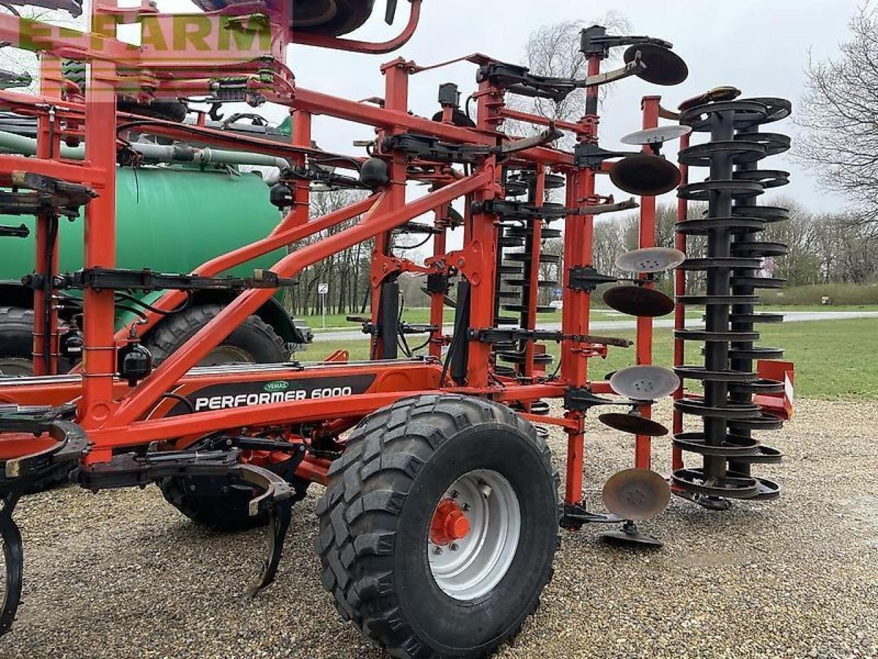 Kuhn performer 6000 - Kombain-külvimasin: pilt 4 Kuhn performer 6000 - Kombain-külvimasin: pilt 4