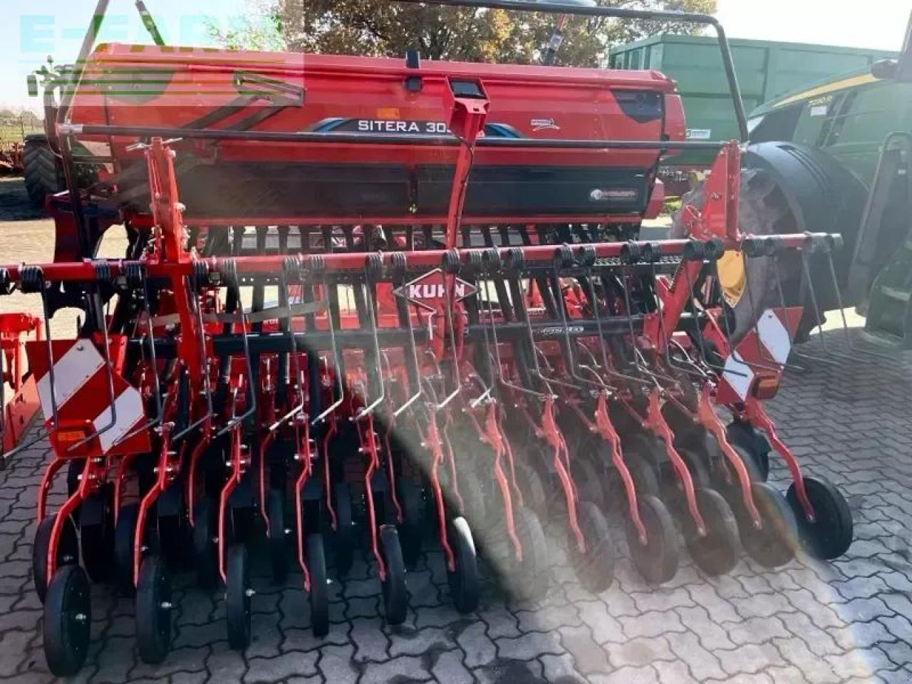 Kuhn sitera 3030 24e - Kombain-külvimasin: pilt 5 Kuhn sitera 3030 24e - Kombain-külvimasin: pilt 5