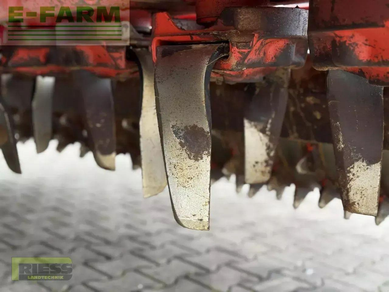 Kuhn venta al 302 24 + hr 3004 d - Kombain-külvimasin: pilt 5 Kuhn venta al 302 24 + hr 3004 d - Kombain-külvimasin: pilt 5