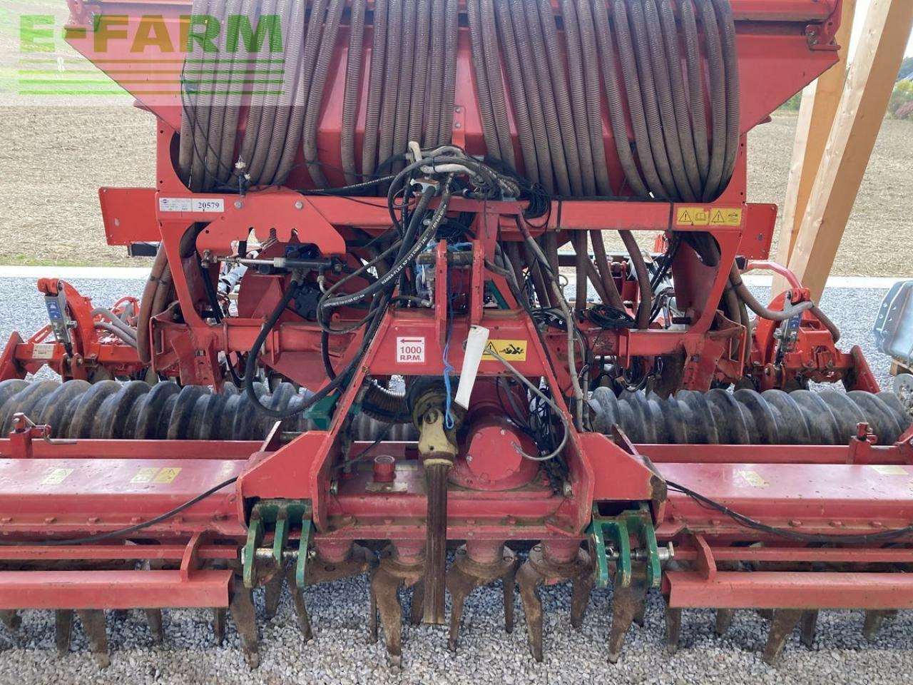 Kverneland ngs 101 mit kuhn venta lc 4000 - Kombain-külvimasin: pilt 3 Kverneland ngs 101 mit kuhn venta lc 4000 - Kombain-külvimasin: pilt 3