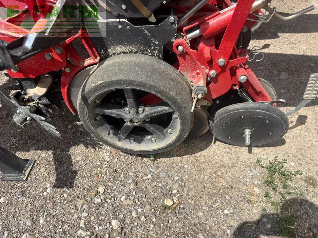 Kverneland optima v hdii - Täppiskülvimasin: pilt 2 Kverneland optima v hdii - Täppiskülvimasin: pilt 2