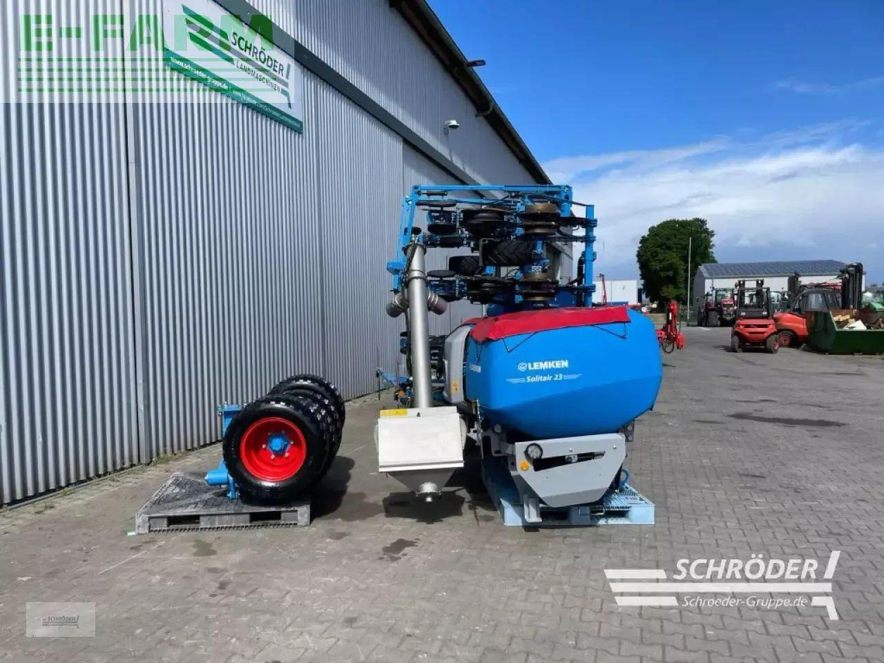 Lemken azurit 9/8.75 k d + solitair 23/1900 - Kombain-külvimasin: pilt 3 Lemken azurit 9/8.75 k d + solitair 23/1900 - Kombain-külvimasin: pilt 3