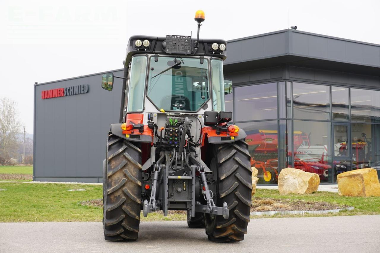 Massey Ferguson 3wf.115 efficient - Traktor: pilt 4 Massey Ferguson 3wf.115 efficient - Traktor: pilt 4