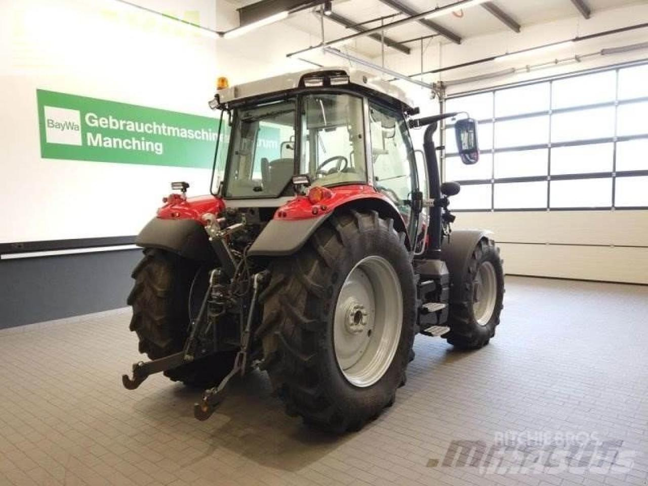 Massey Ferguson 5s.145 dyna-6 exclusive Exclusive - Traktor: pilt 5 Massey Ferguson 5s.145 dyna-6 exclusive Exclusive - Traktor: pilt 5