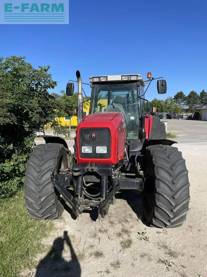 Massey Ferguson 8250-4 - Traktor: pilt 2 Massey Ferguson 8250-4 - Traktor: pilt 2