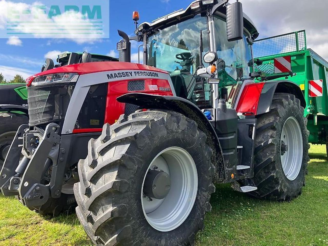 Massey Ferguson 8s.225 dyna e-power - Traktor: pilt 1 Massey Ferguson 8s.225 dyna e-power - Traktor: pilt 1