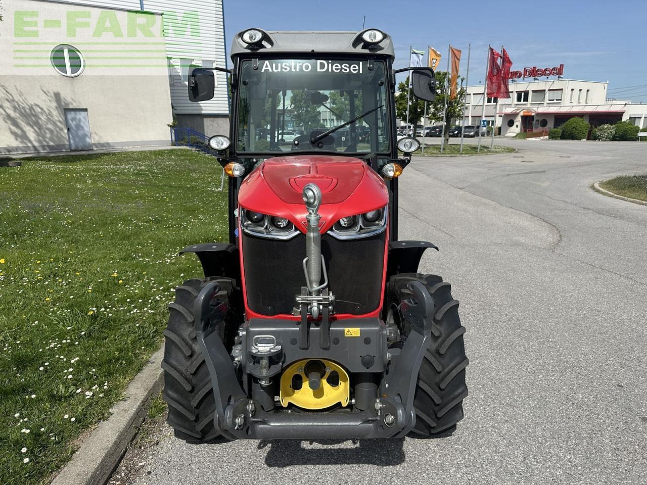 Massey Ferguson mf 3708 - Traktor: pilt 2 Massey Ferguson mf 3708 - Traktor: pilt 2