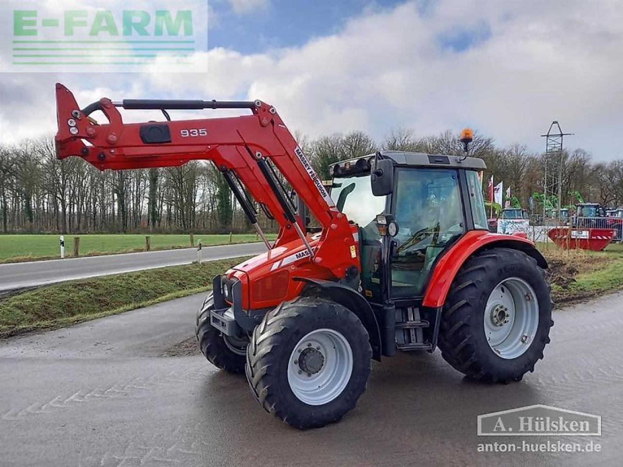 Massey Ferguson mf 5435 mit frontlader - Traktor: pilt 1 Massey Ferguson mf 5435 mit frontlader - Traktor: pilt 1