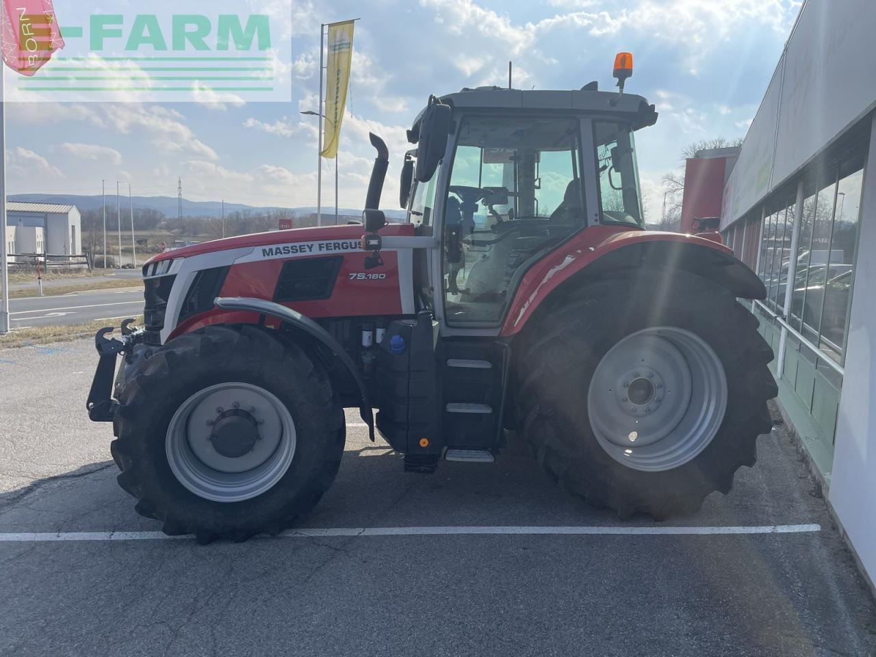 Massey Ferguson mf 7s.180 - Traktor: pilt 3 Massey Ferguson mf 7s.180 - Traktor: pilt 3
