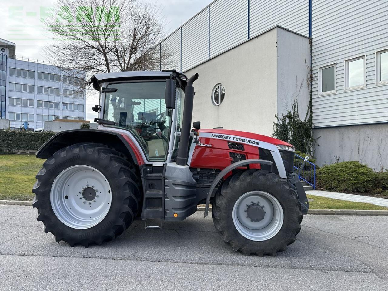 Massey Ferguson mf 8s.265 dyna e-power - Traktor: pilt 3 Massey Ferguson mf 8s.265 dyna e-power - Traktor: pilt 3