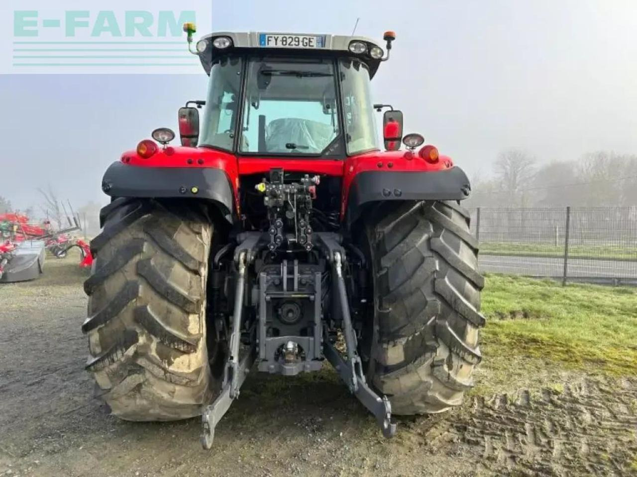 Massey Ferguson mf7724s - Traktor: pilt 5 Massey Ferguson mf7724s - Traktor: pilt 5