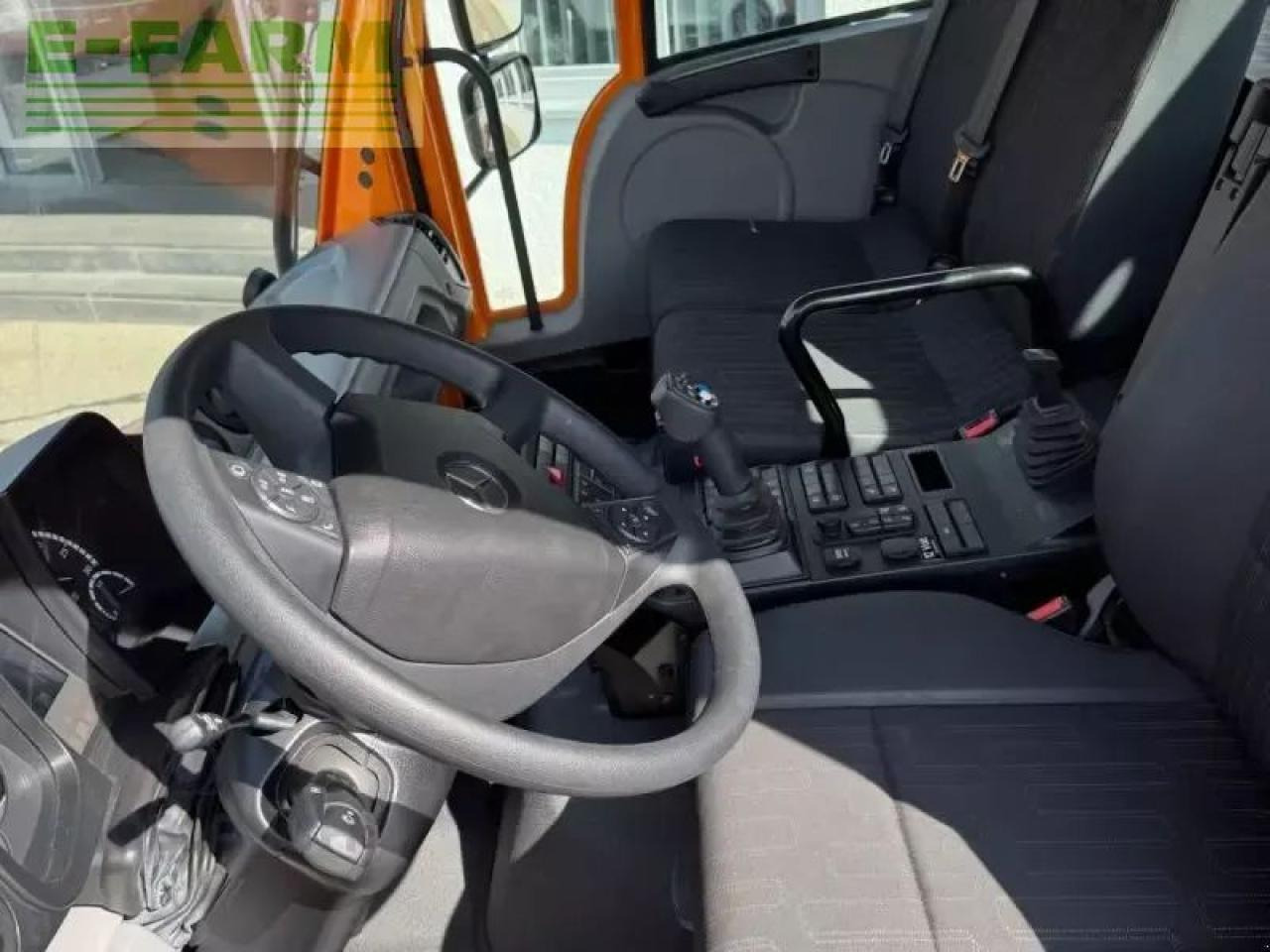 Mercedes-Benz u423 - Traktor: pilt 3 Mercedes-Benz u423 - Traktor: pilt 3