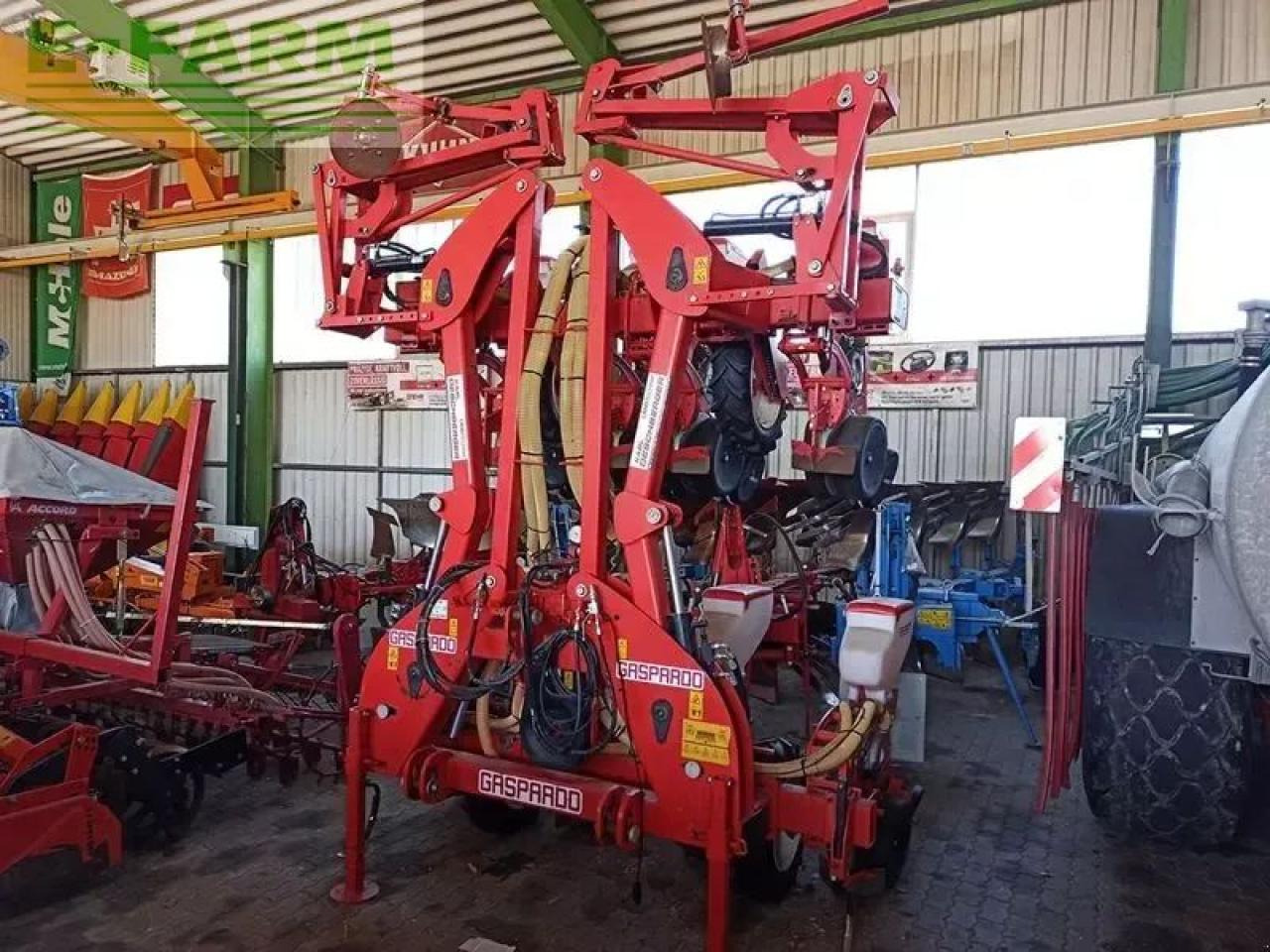 Mustang manta 8-reihige einzelkornsämaschine - Täppiskülvimasin: pilt 1 Mustang manta 8-reihige einzelkornsämaschine - Täppiskülvimasin: pilt 1