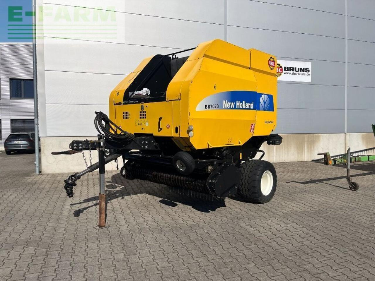 New Holland br 7070 rotorschneidwerk - Heinapress, kandiline: pilt 2 New Holland br 7070 rotorschneidwerk - Heinapress, kandiline: pilt 2
