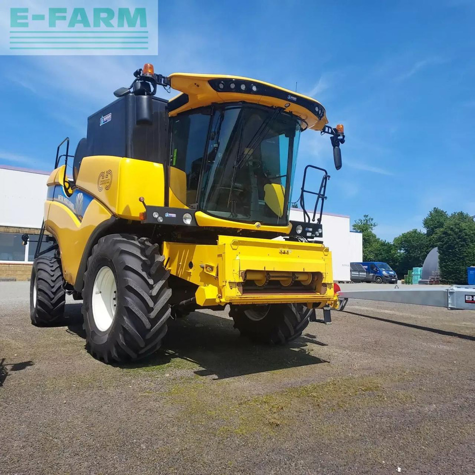 New Holland ch 7.70 stage 5 - Kombain: pilt 2 New Holland ch 7.70 stage 5 - Kombain: pilt 2