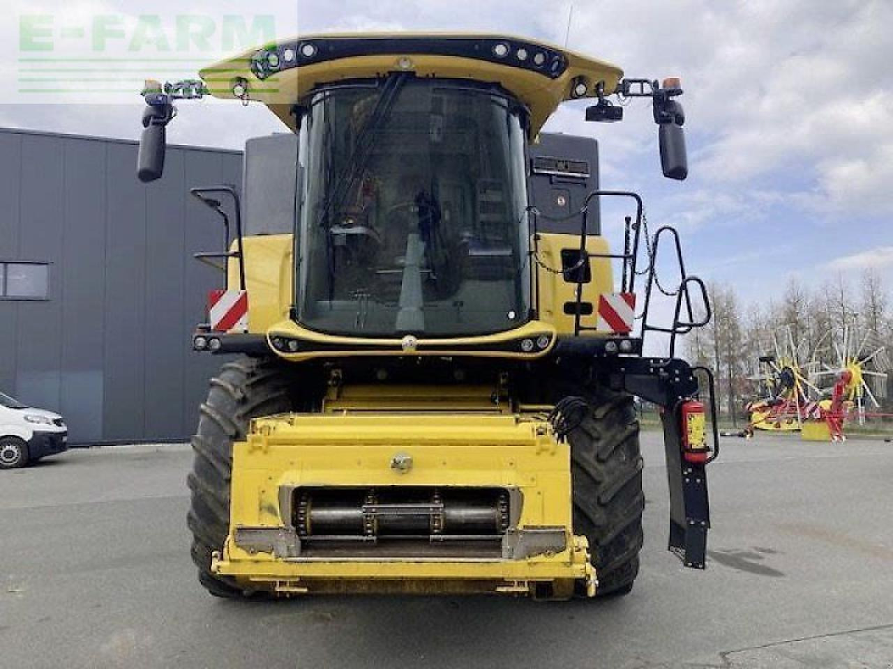 New Holland cr8.90 - Kombain: pilt 3 New Holland cr8.90 - Kombain: pilt 3