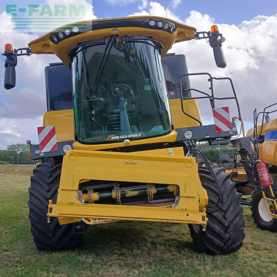 New Holland cx 6.90 - Kombain: pilt 4 New Holland cx 6.90 - Kombain: pilt 4