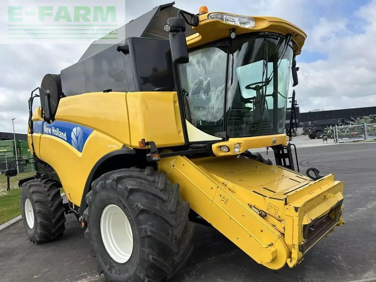 New Holland cx 8090 - Kombain: pilt 4 New Holland cx 8090 - Kombain: pilt 4