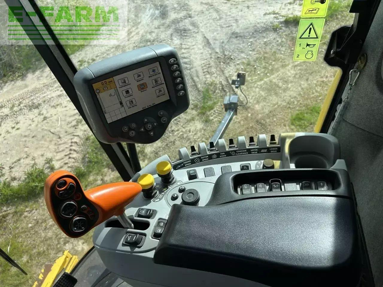 New Holland cx 8090 - Kombain: pilt 5 New Holland cx 8090 - Kombain: pilt 5