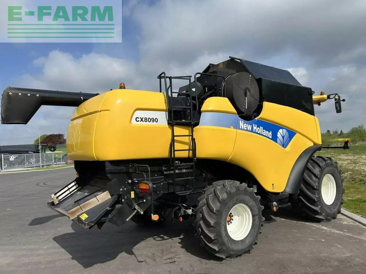 New Holland cx 8090 - Kombain: pilt 3 New Holland cx 8090 - Kombain: pilt 3