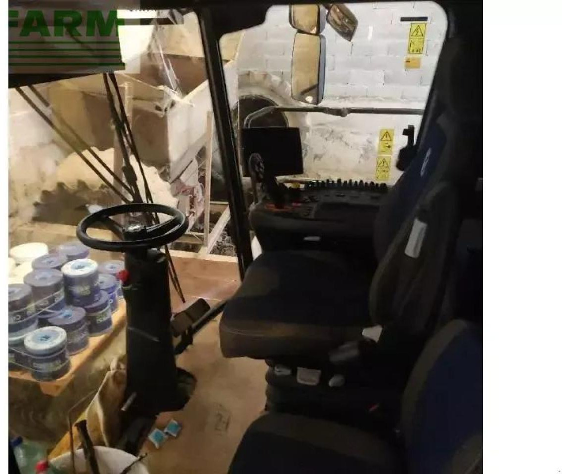 New Holland cx8-70 - Kombain: pilt 2 New Holland cx8-70 - Kombain: pilt 2