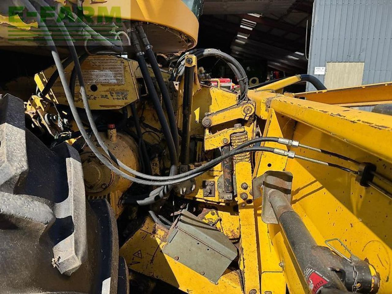 New Holland fx38 - Koristusmasin: pilt 4 New Holland fx38 - Koristusmasin: pilt 4