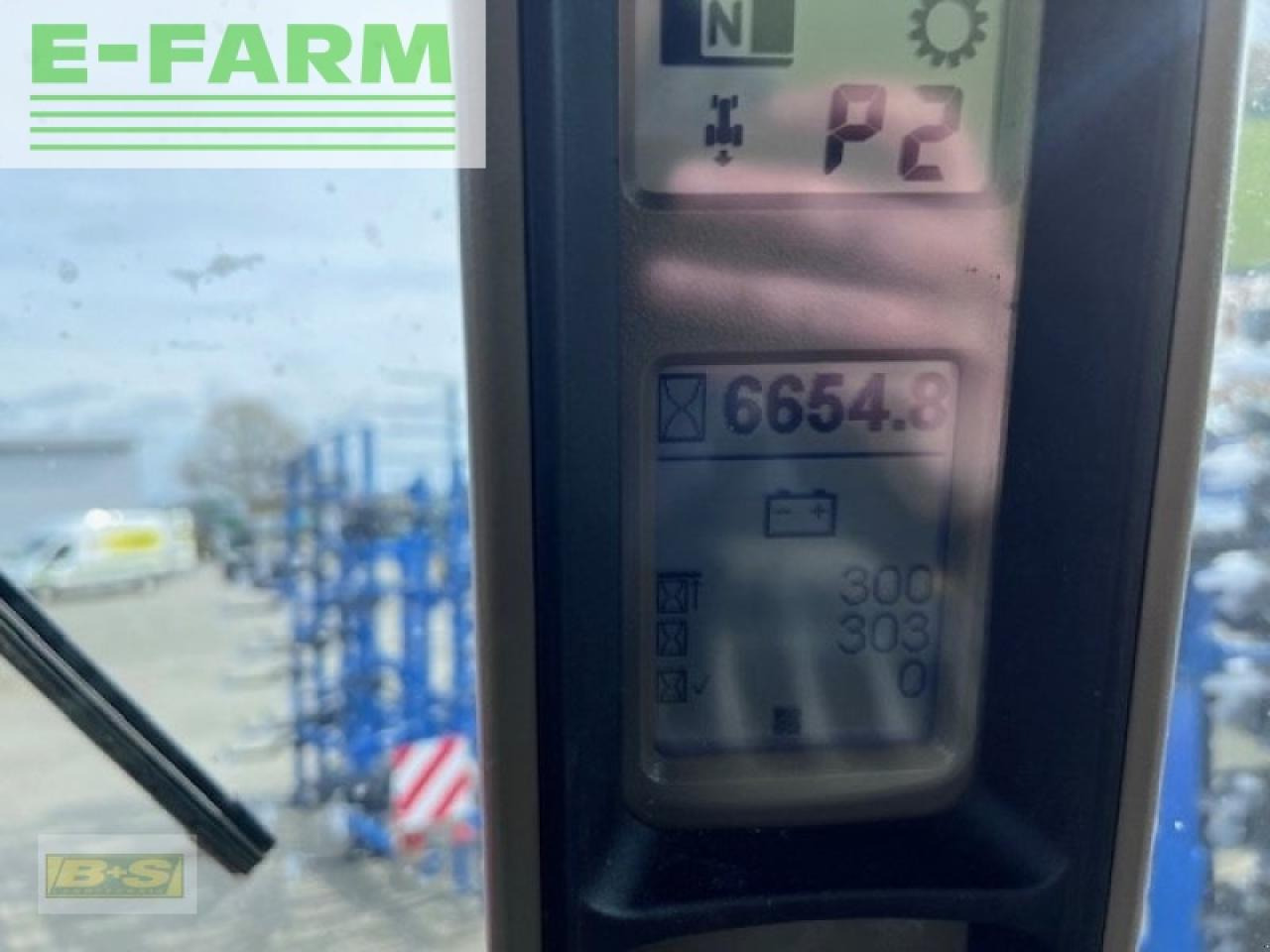 Traktor New Holland magnum 280: pilt 8