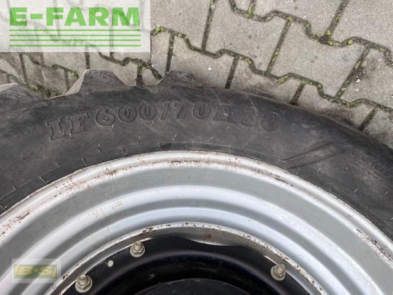 Traktor New Holland magnum 280: pilt 15