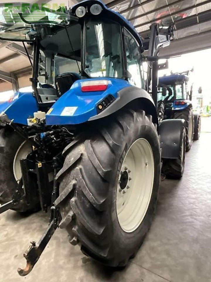 New Holland t 5.105 electro command - Traktor: pilt 4 New Holland t 5.105 electro command - Traktor: pilt 4