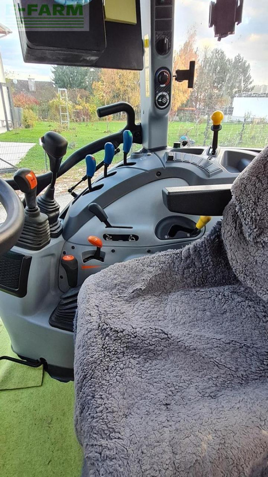 Traktor New Holland t 5.85: pilt 9