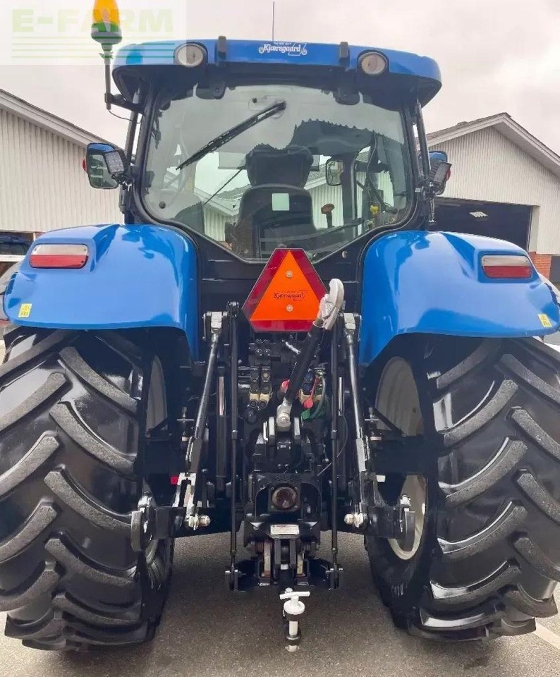 Traktor New Holland t 7030: pilt 6