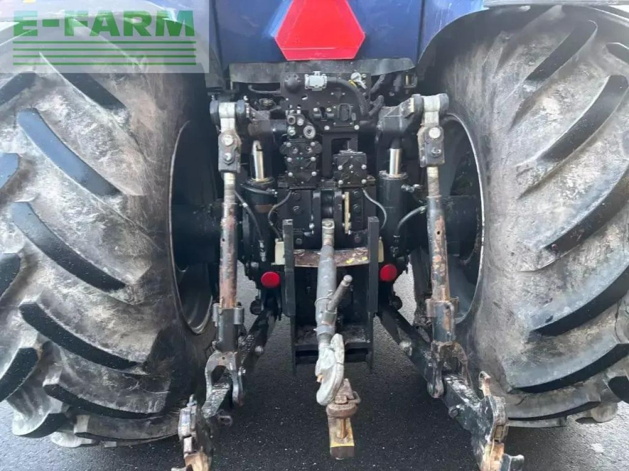 New Holland t 8.410 - Traktor: pilt 4 New Holland t 8.410 - Traktor: pilt 4