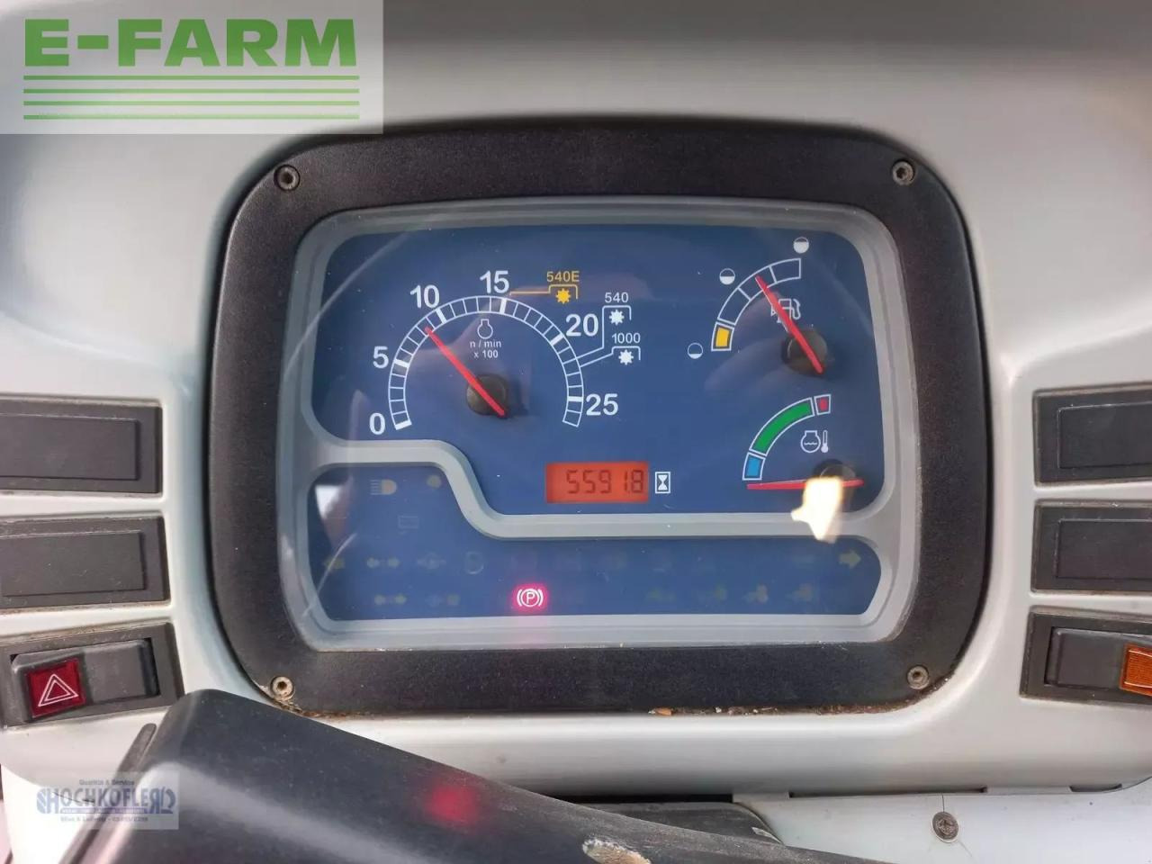 New Holland t4020 deluxe Deluxe - Traktor: pilt 5 New Holland t4020 deluxe Deluxe - Traktor: pilt 5