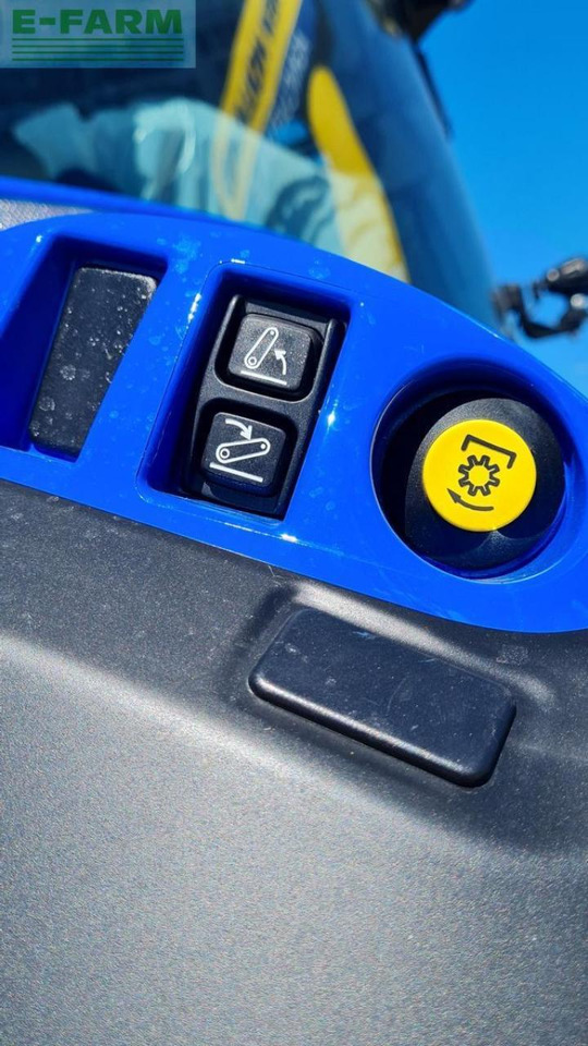 New Holland t5.110 dynamic command (stage v) - Traktor: pilt 5 New Holland t5.110 dynamic command (stage v) - Traktor: pilt 5