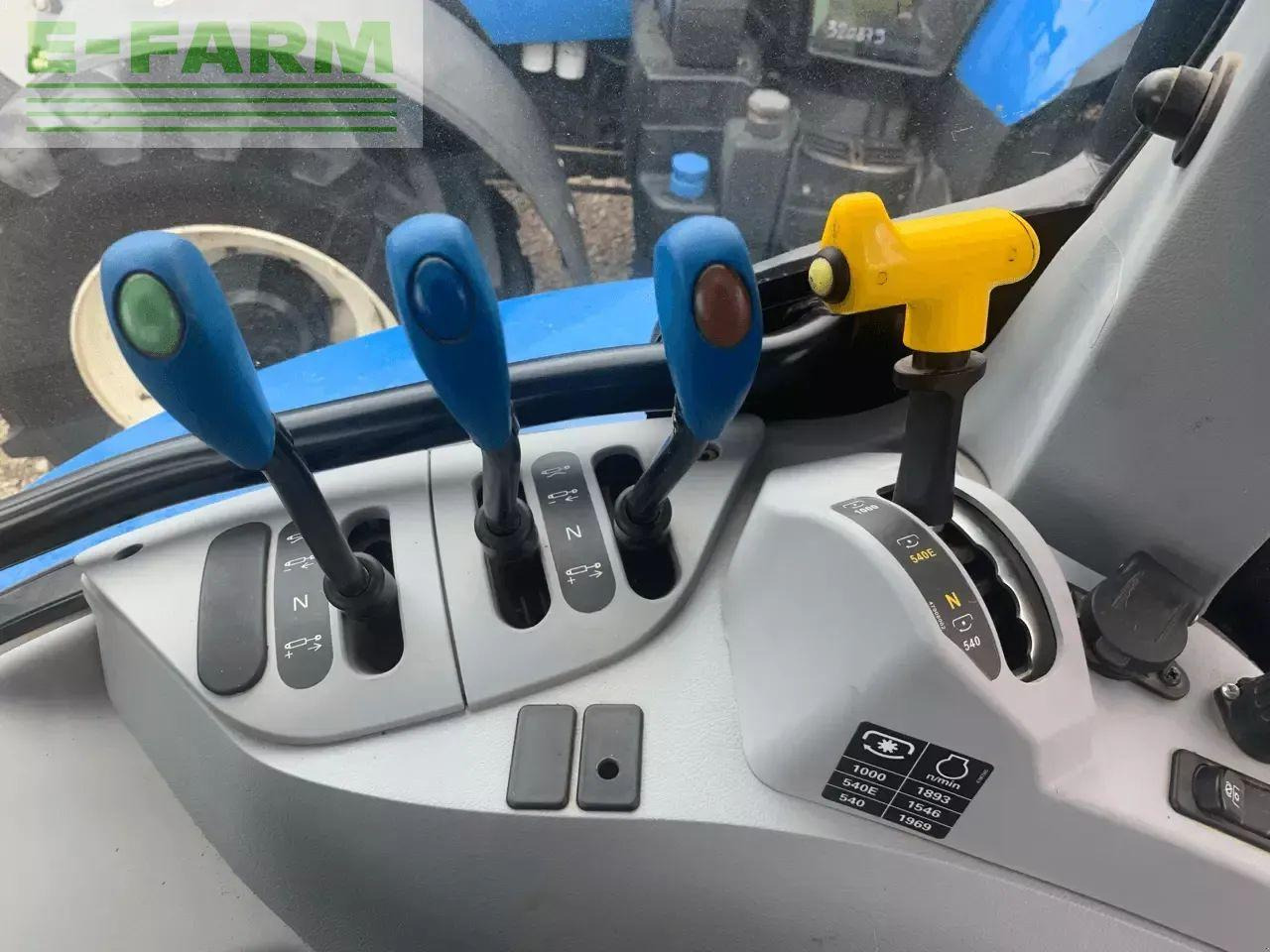 New Holland t6.145 dynamic command - Traktor: pilt 5 New Holland t6.145 dynamic command - Traktor: pilt 5